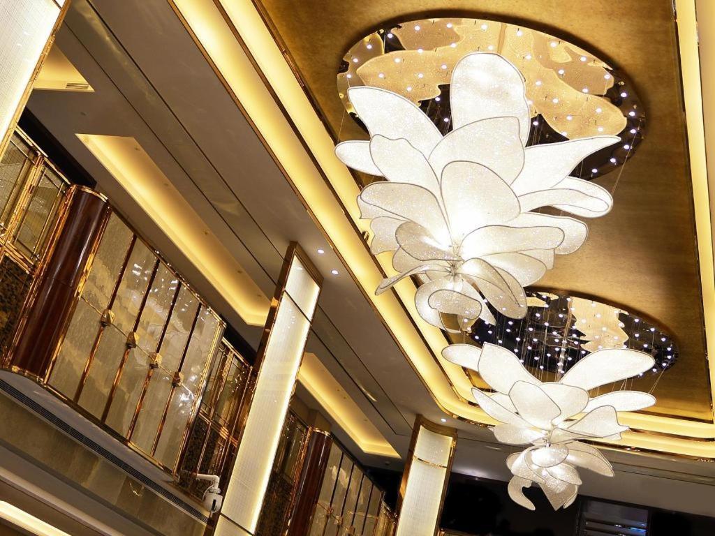 Wyndham Grand Plaza Royale Huayu Chongqing Hotel Exterior photo